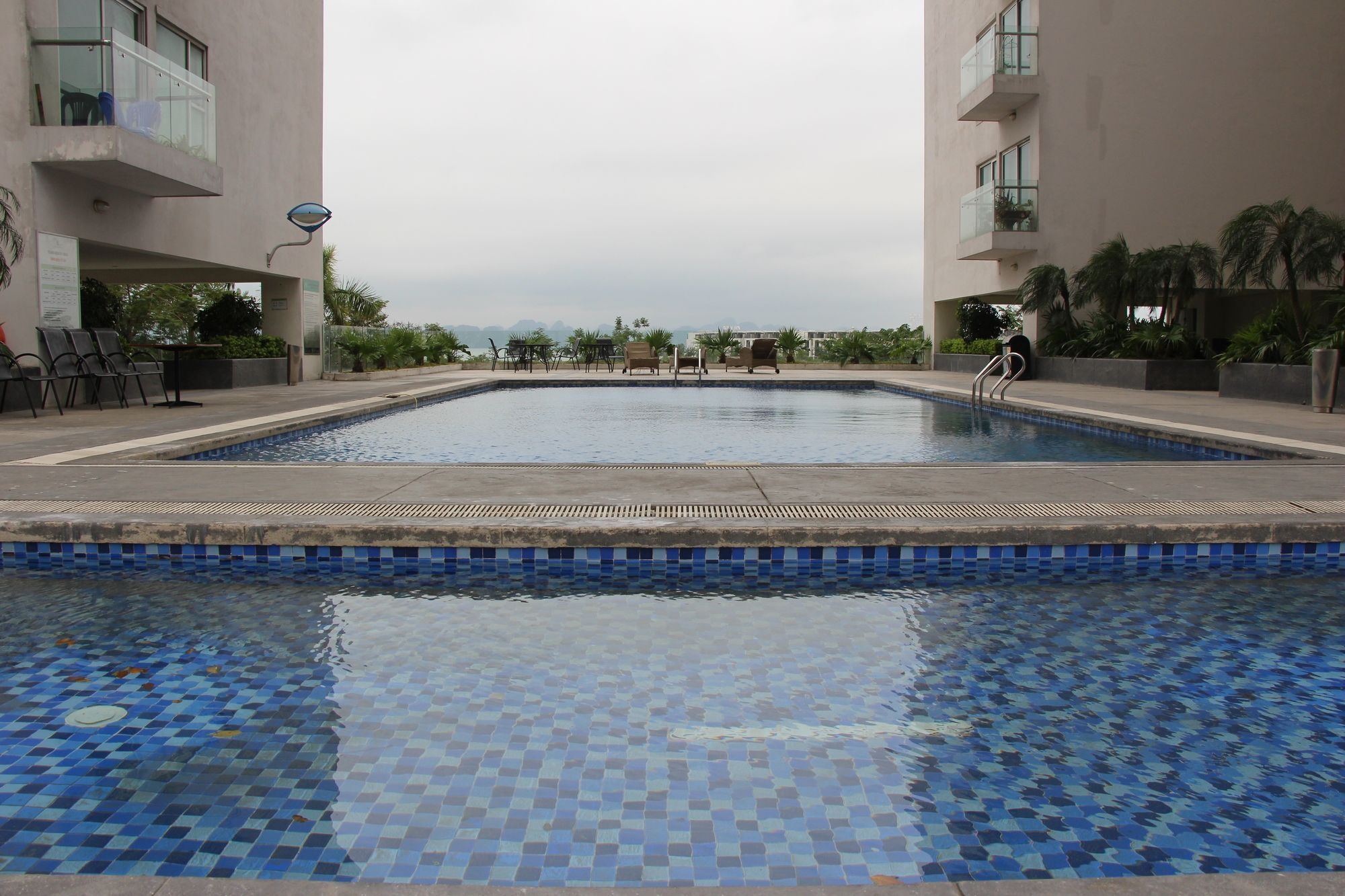 Le Jardin Homestay Ha Long Exterior foto